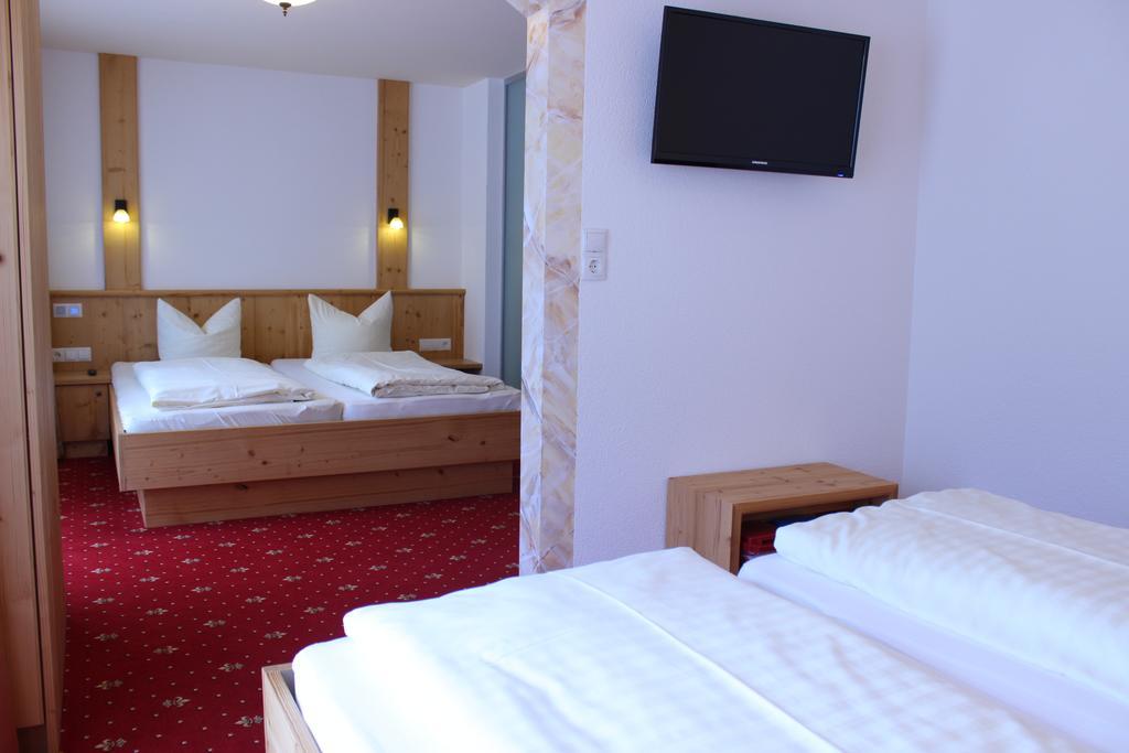 Hotel Restaurant Thurner Zams Quarto foto