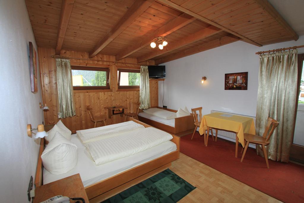Hotel Restaurant Thurner Zams Quarto foto